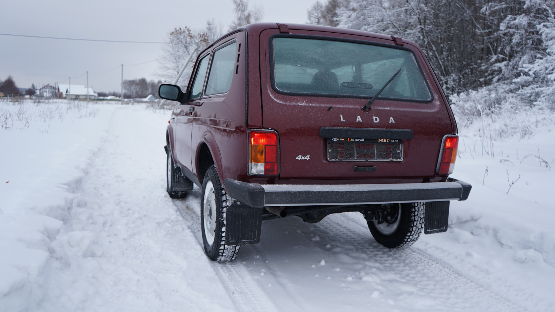 Lada 4x4 3D 1.7 бензиновый 2018 | Малиновый Барокко на DRIVE2