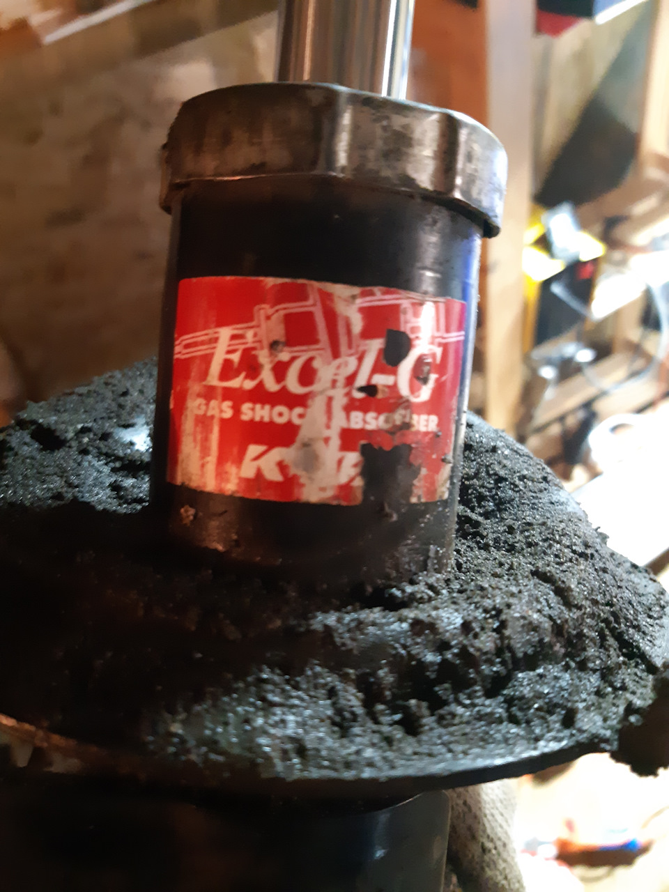 Стойки — Volvo S40 (2G)