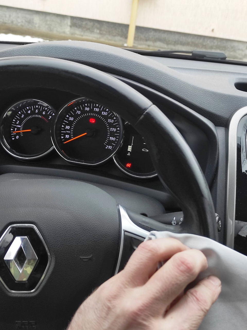 Фото в бортжурнале Renault Logan Stepway. Запчасти на фото: 110111110