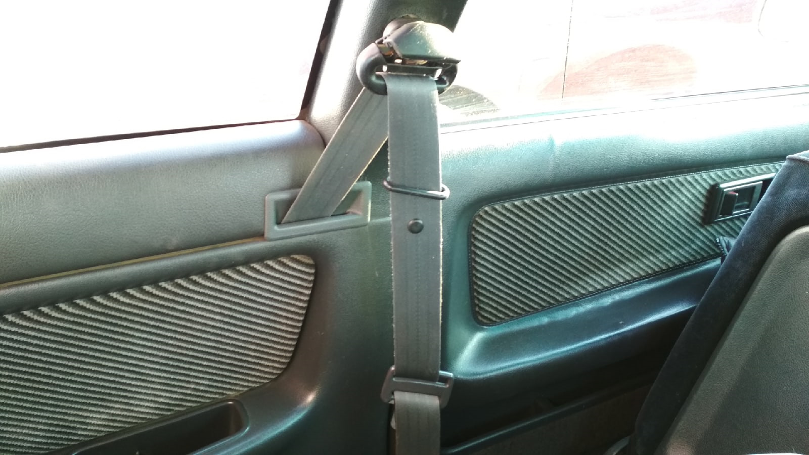 Восстановление ремней безопасности — Toyota Corolla Levin (AE91/92), 1 ...