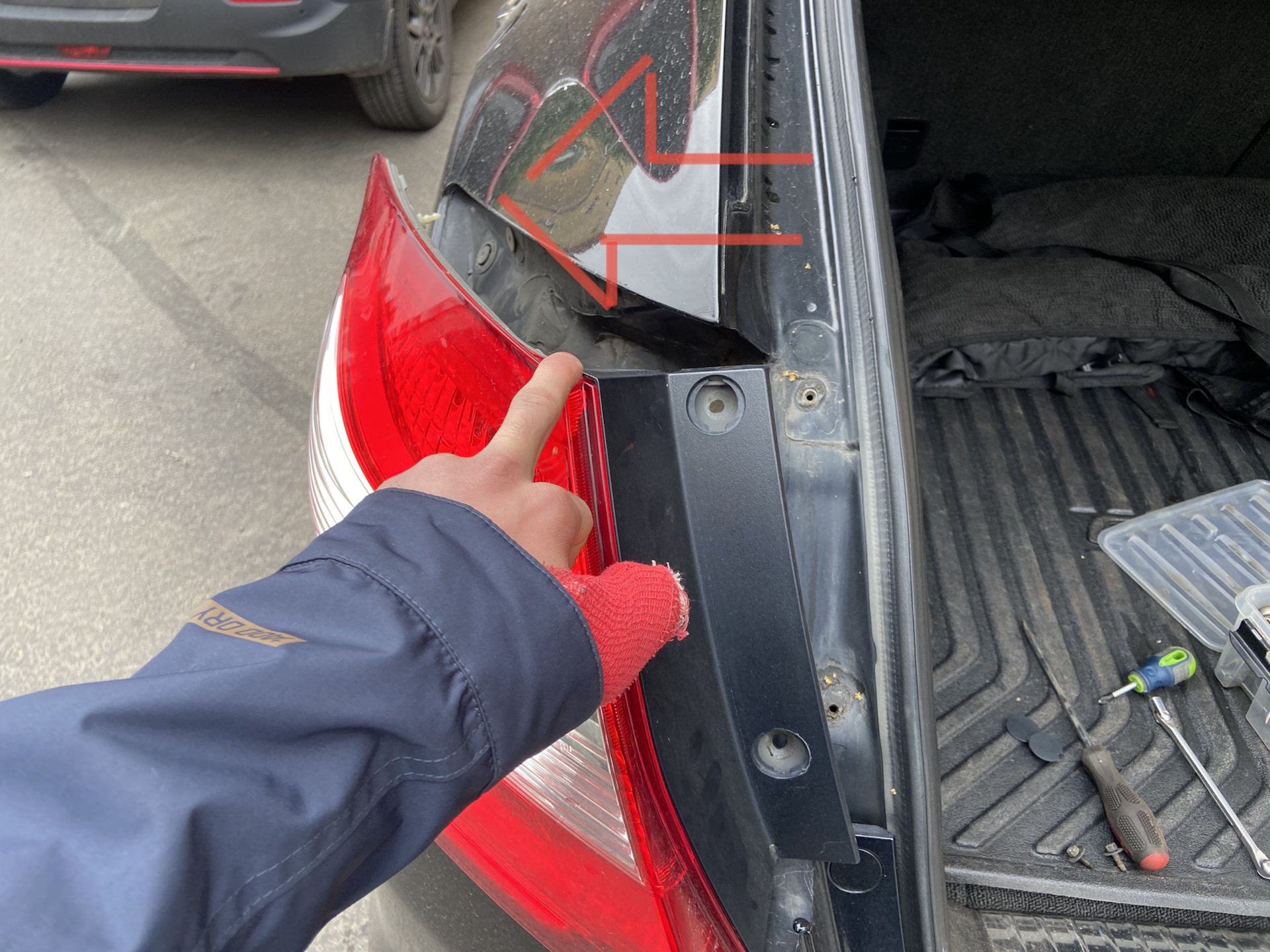 Лампа стоп сигнала — Honda Crosstour, 3,5 л, 2011 года | расходники ...