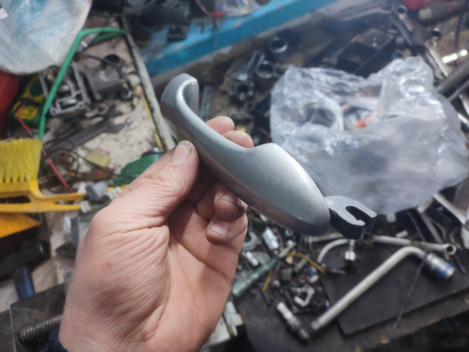 Сливная пробка киа спортейдж 4. Сливная пробка киа спортейдж 4 артикул. 31029-1701098 пробка магнитная. Рено дастер пластиковый фиксатор тормозного шланга. 221916 citroen/peugeot.