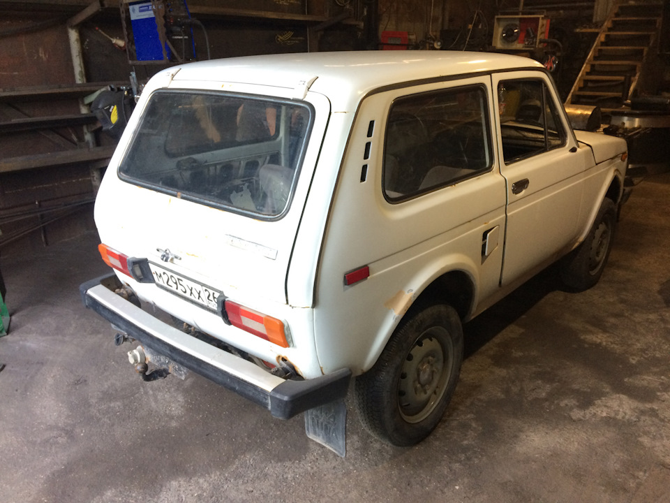 Шьём кузов и крепим сиденья — Lada 4x4 3D, 1,7 л, 1977 года | кузовной ...