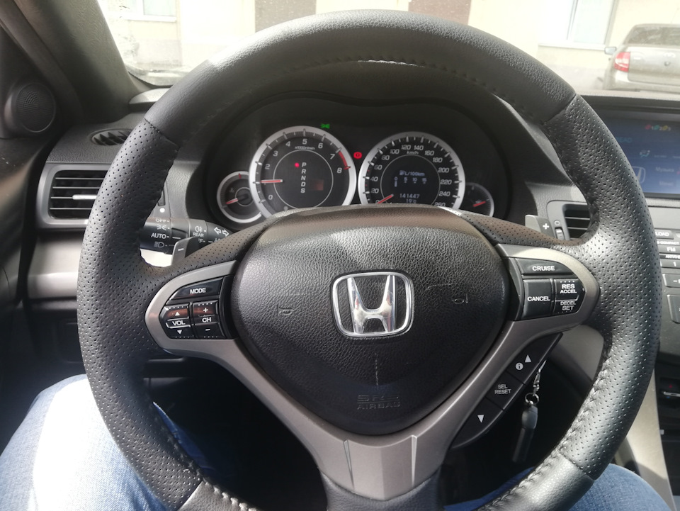 Honda accord 8 2012 руль. Замена руля хонда аккорд. Замена руля хонда аккорд. Руль civic в accord 7. Мультируль хонда аккорд 6.