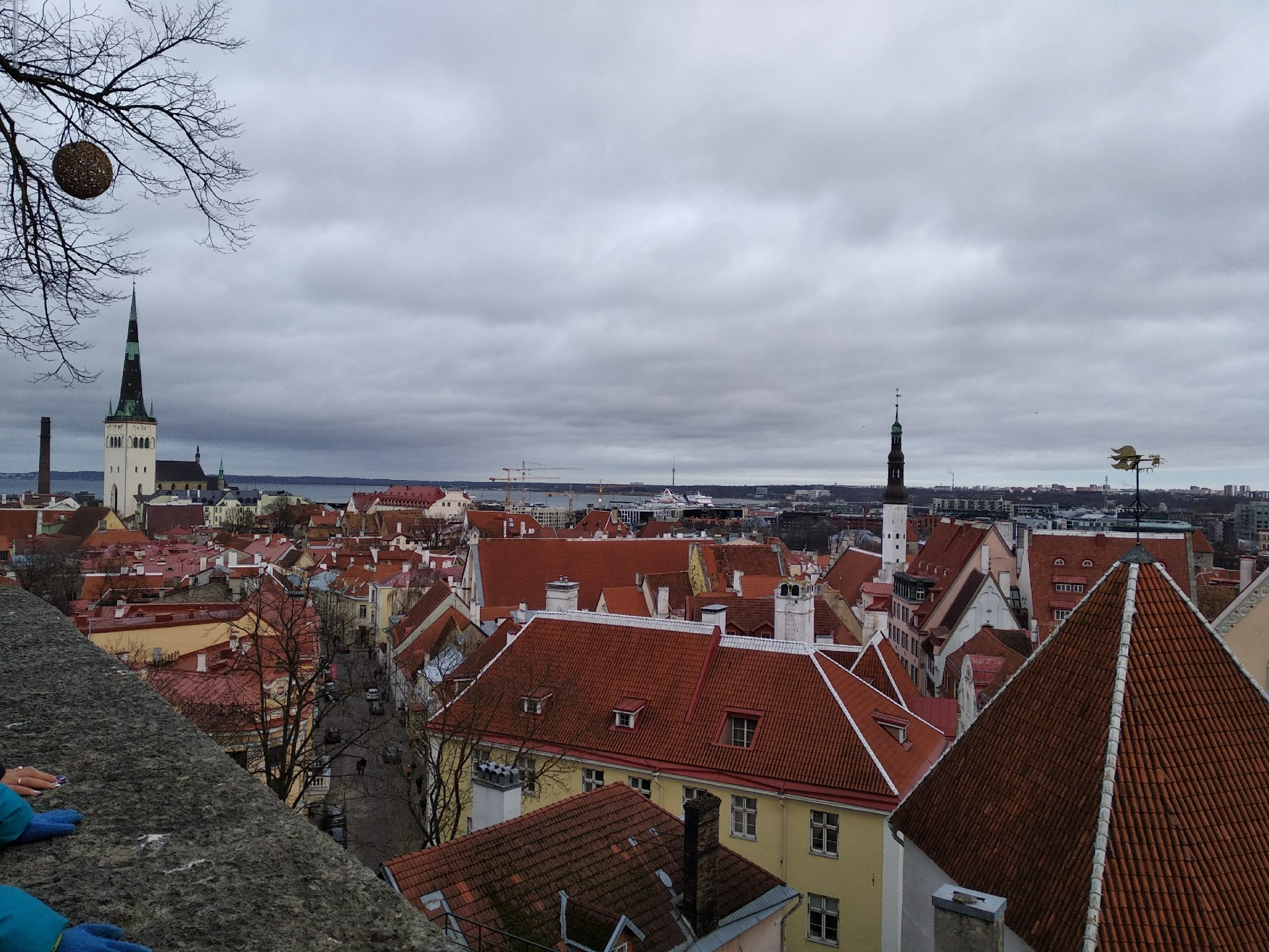 Old tallinn. Таллин 2023. Таллин площадь. Таллиннские ворота пярну. Эстония сейчас.