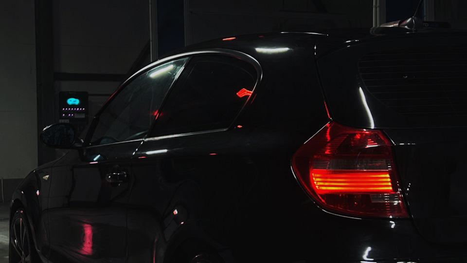 BMW 1 series (E81/E87) 2.0 бензиновый 2008 | Беззубик на DRIVE2