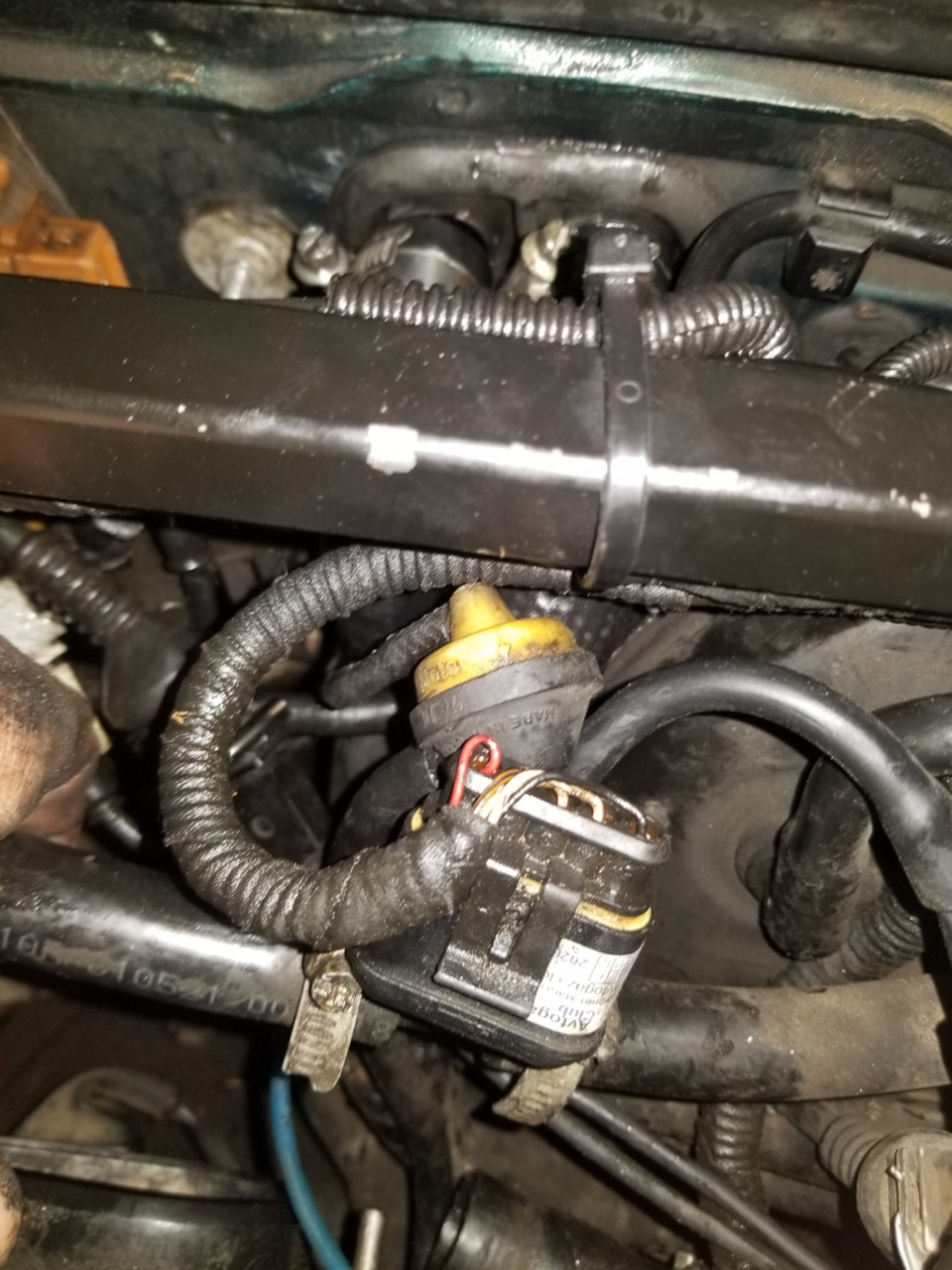 куда подключать? — Audi 80 (B4), 2,8 л., 1993 года | наблюдение | DRIVE2