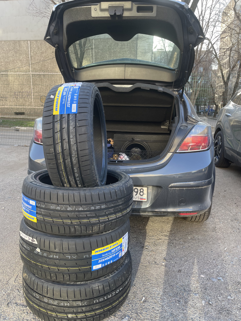 Летние шины Habilead HF330 225/40 R18 — Opel Astra H GTC, 2 л, 2007 ...