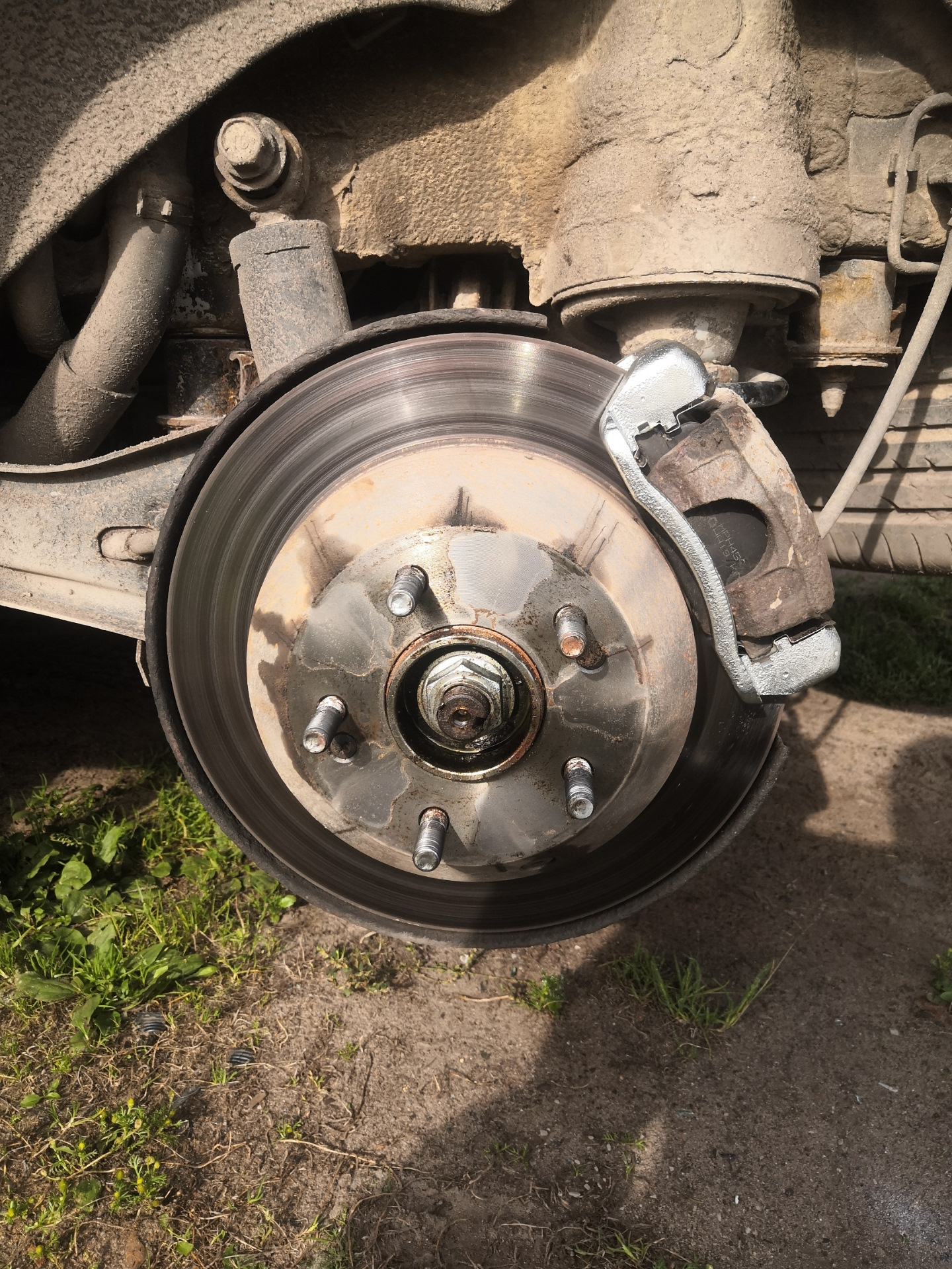 Заменил скобу суппорта — KIA Sorento (2G), 2,2 л, 2012 года | своими ...