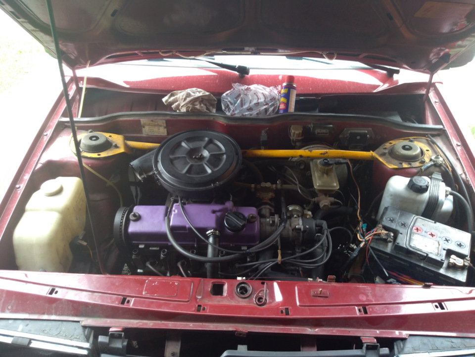 35. Замена термостата, патрубка печки, крышки разширительного бачка ...