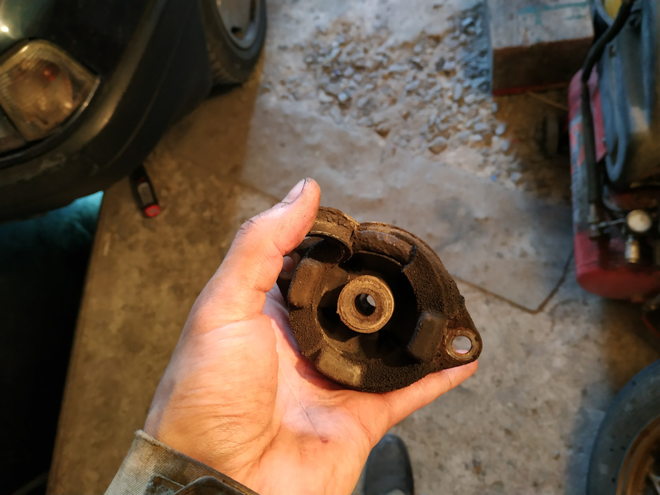 Замена пыльника правого наружнего шруса — Honda Accord (7G), 2,4 л ...
