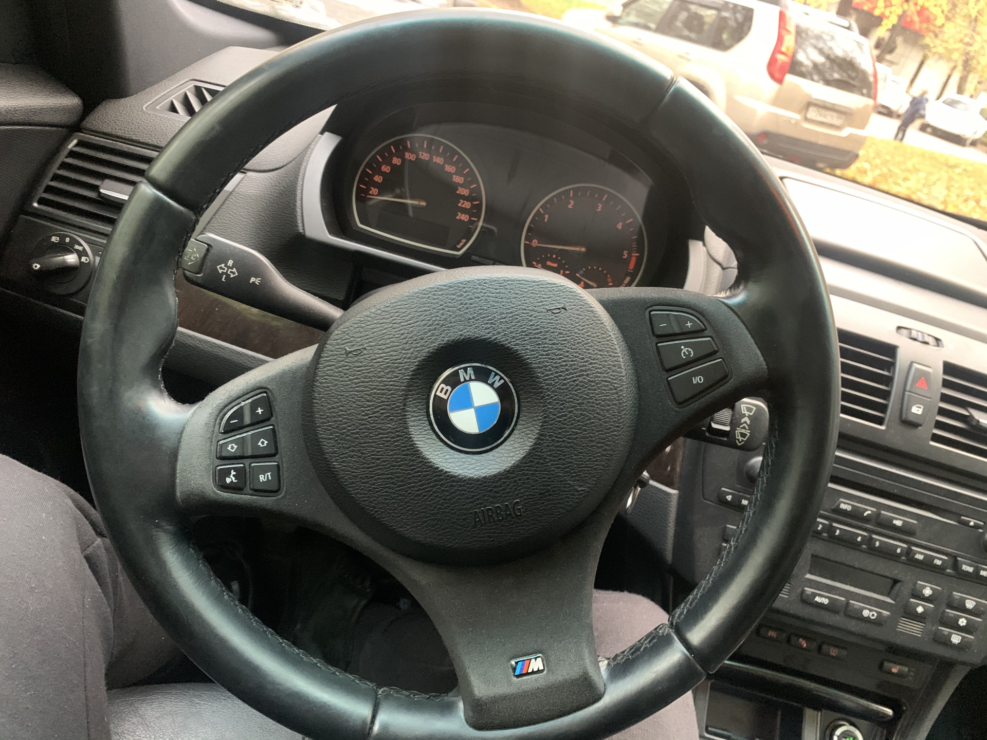 BMW 525 2005 руль