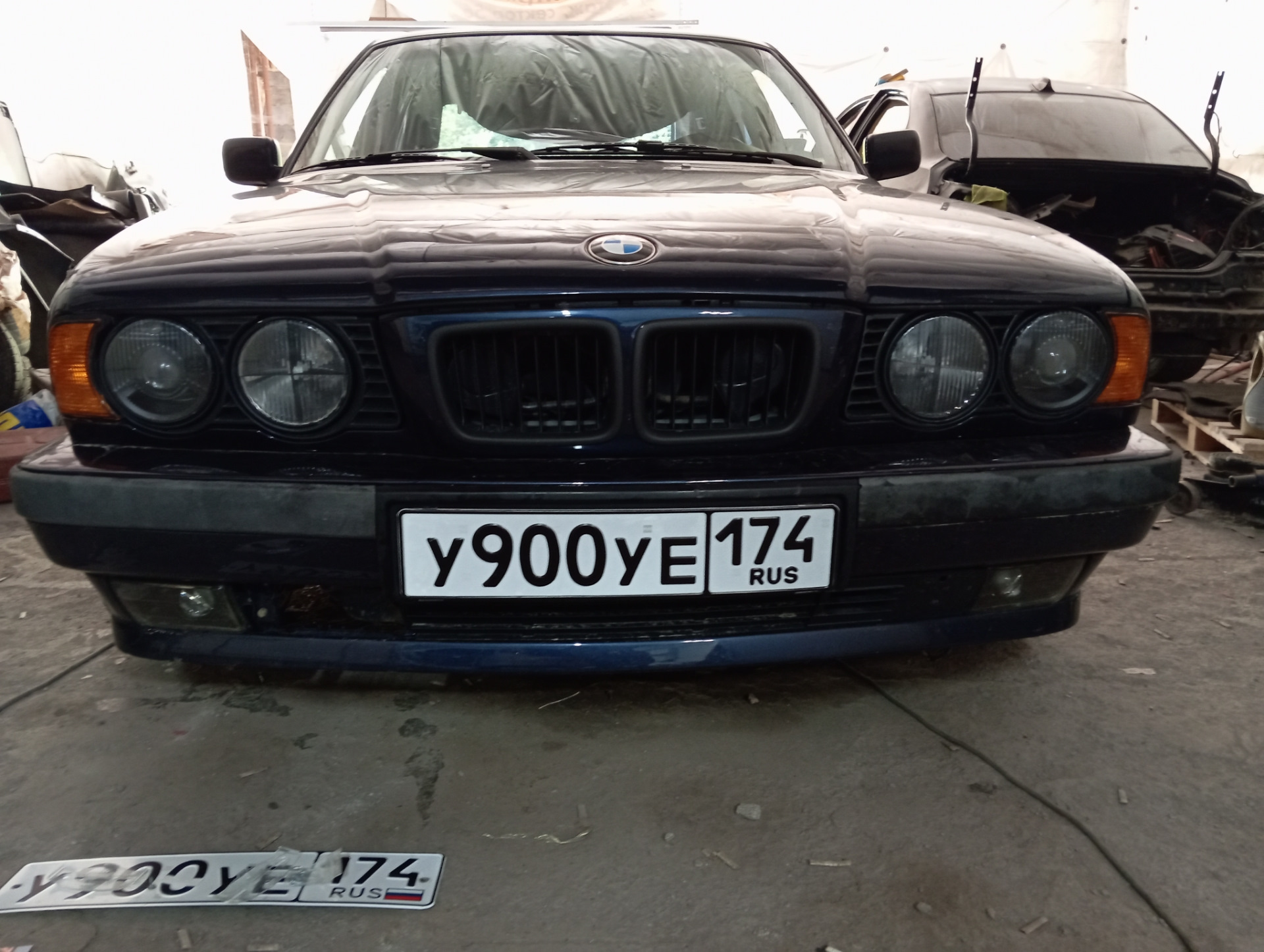 Жирный шрифт + рамки Plexiclick — BMW 5 series (E34), 2,5 л, 1995 года ...