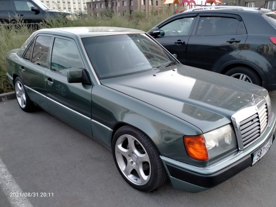 Фото в бортжурнале Mercedes-Benz E-Class (W124)