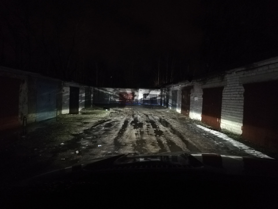 Ближний би-лед в дождь — BMW X5 (E53)