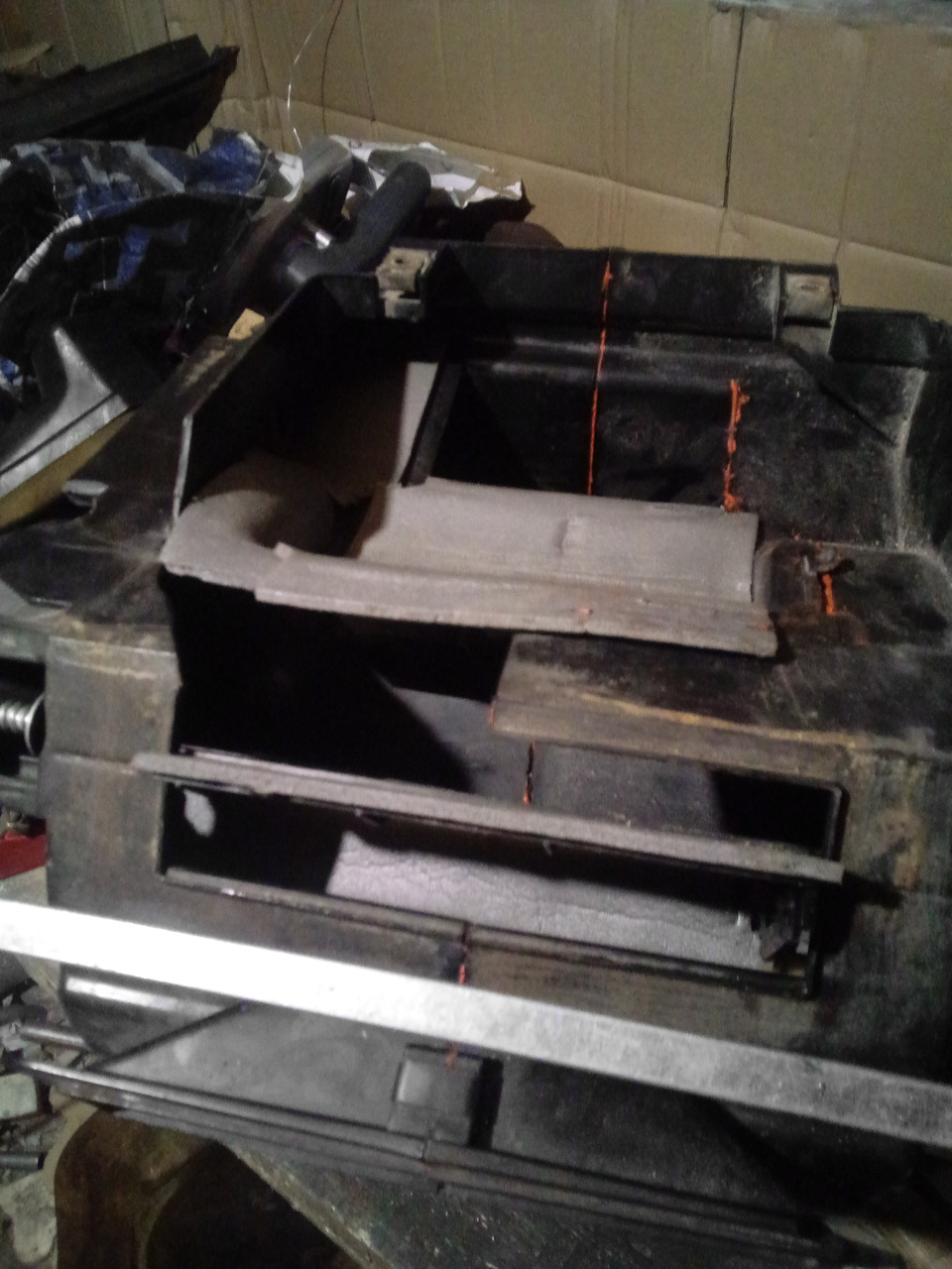 Вот не достающая часть — Lada 2120 Надежда