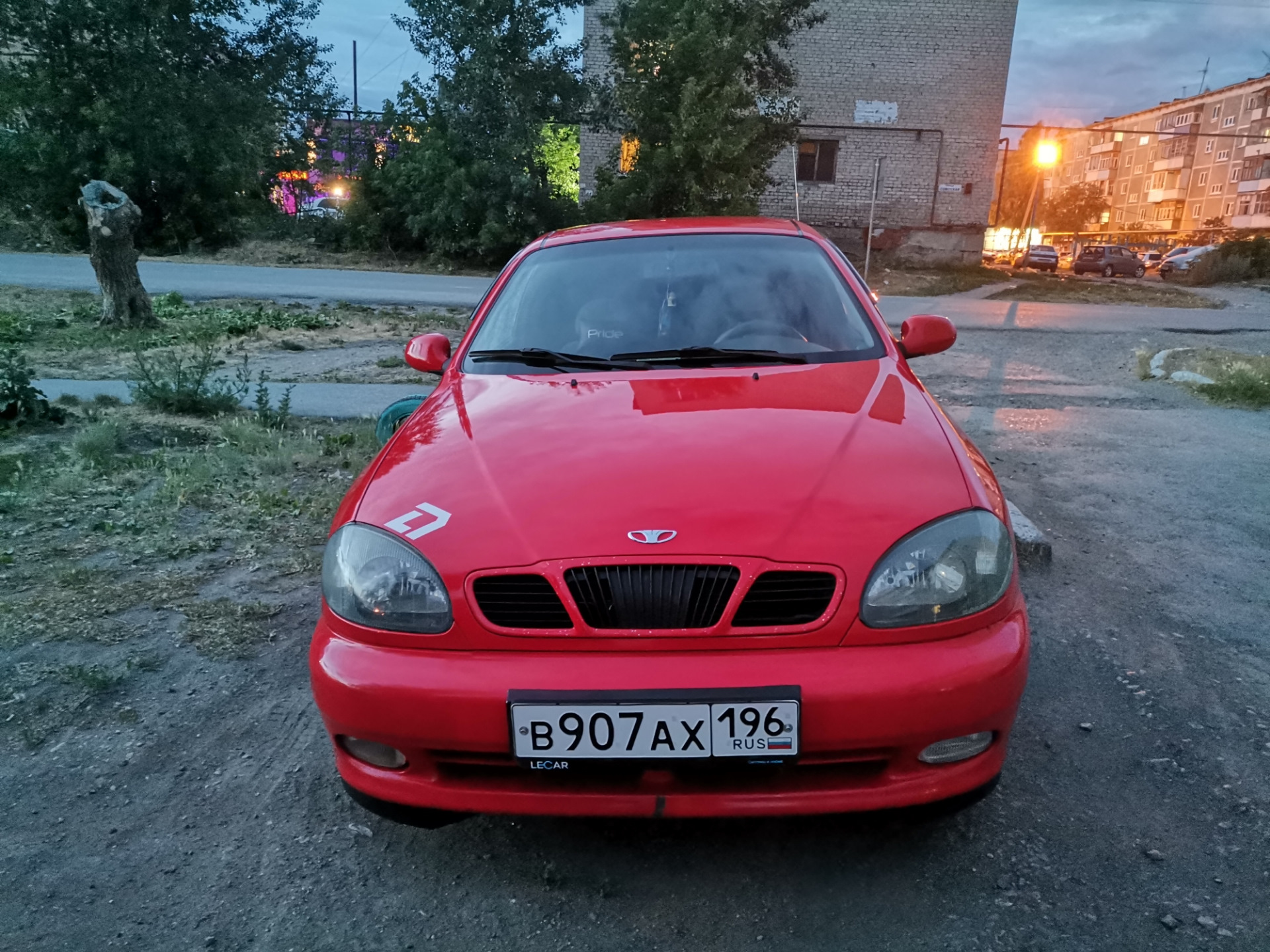 Красный ланос. Дэу Ланос купе 1997. Chevrolet lanos красный. Дэу Ланос купе 1998 года. Дэу Ланос красный.