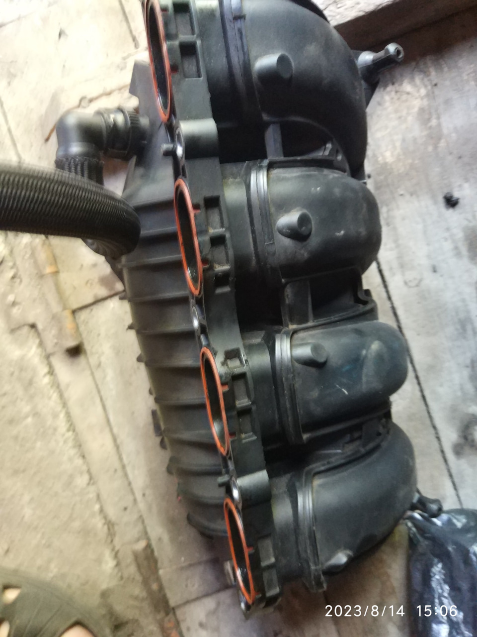 Замена прокладок впуска и ДАД — Peugeot 308 (1G), 1,6 л, 2009 года ...