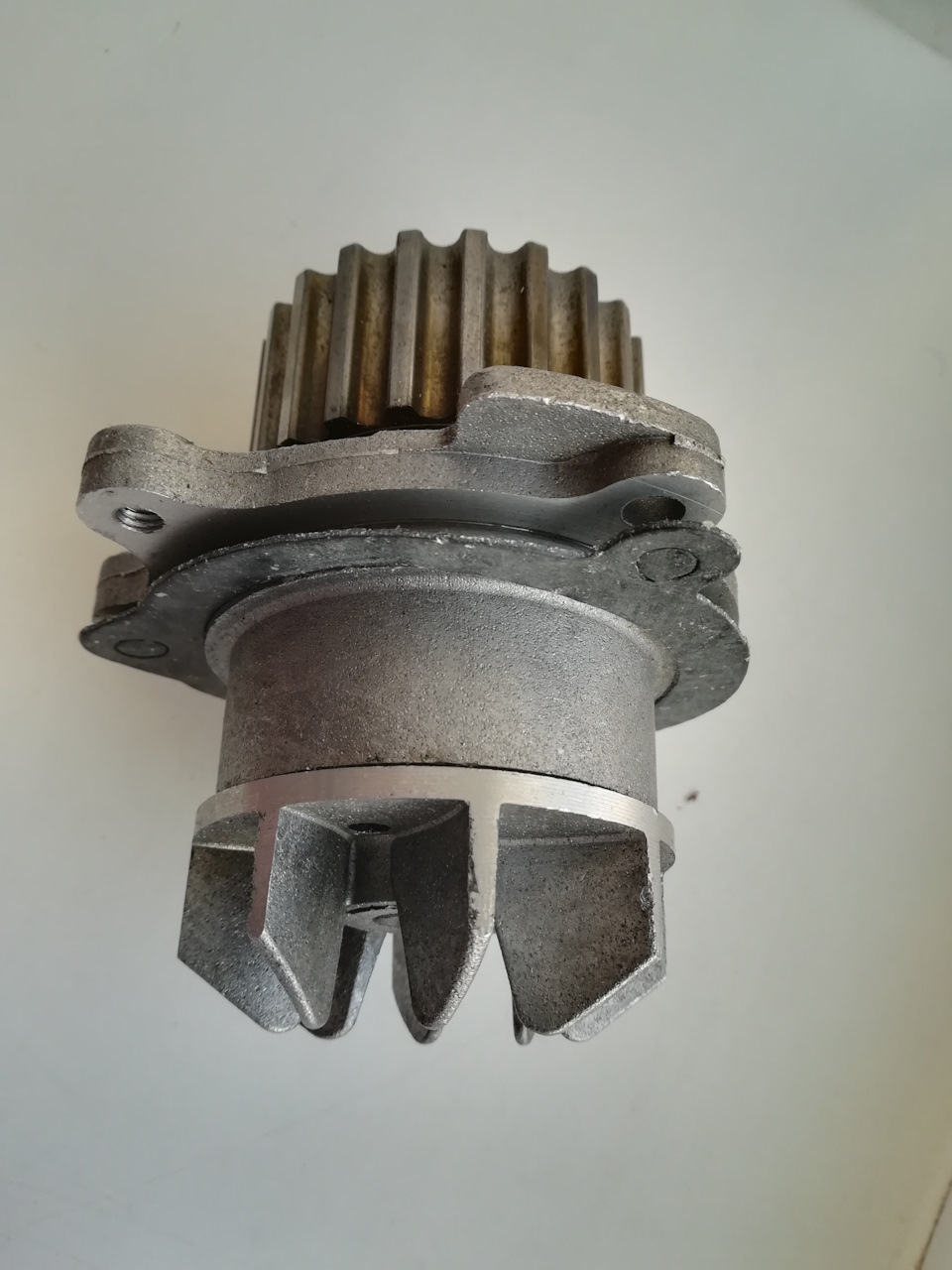 Расстояние от привалочной плоскости до конца крыльчатки 55мм. — Lada Granta