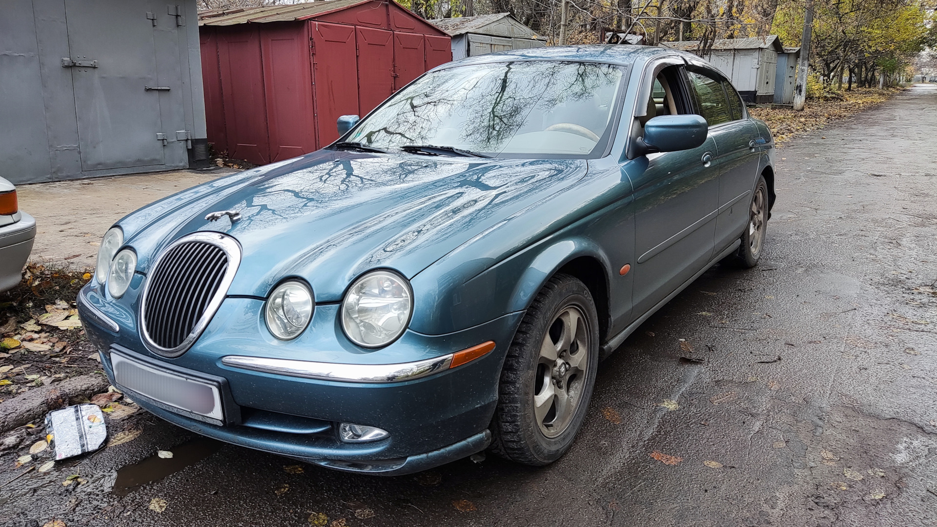 Ягуар 2000 года. Ягуар 2000 года. Ягуар 2000 года 2010 года. Jaguar седан 2000. Ягуар 2000 года.