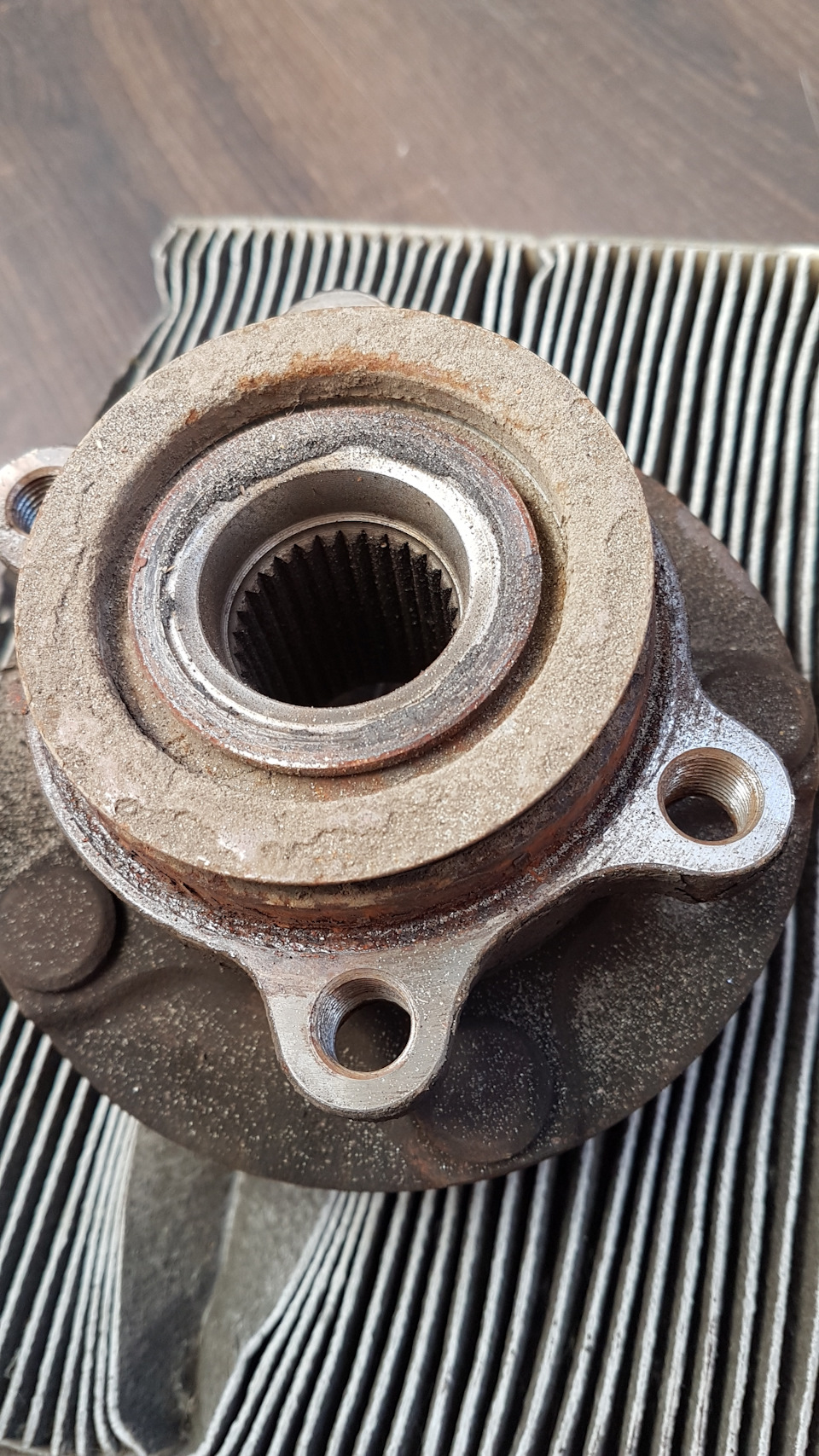 Замена ступицы — Nissan Qashqai (1G), 1,6 л, 2012 года | визит на ...