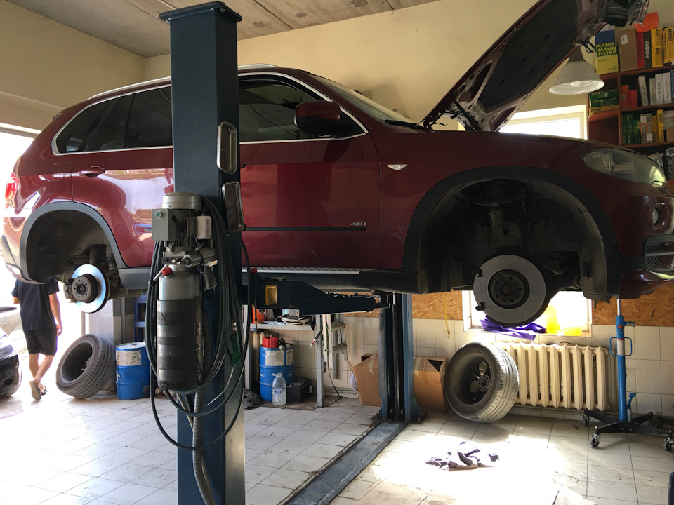 ТО плюс Поменяли тормоза в круг… — BMW X5 (E70), 4,8 л, 2008 года ...