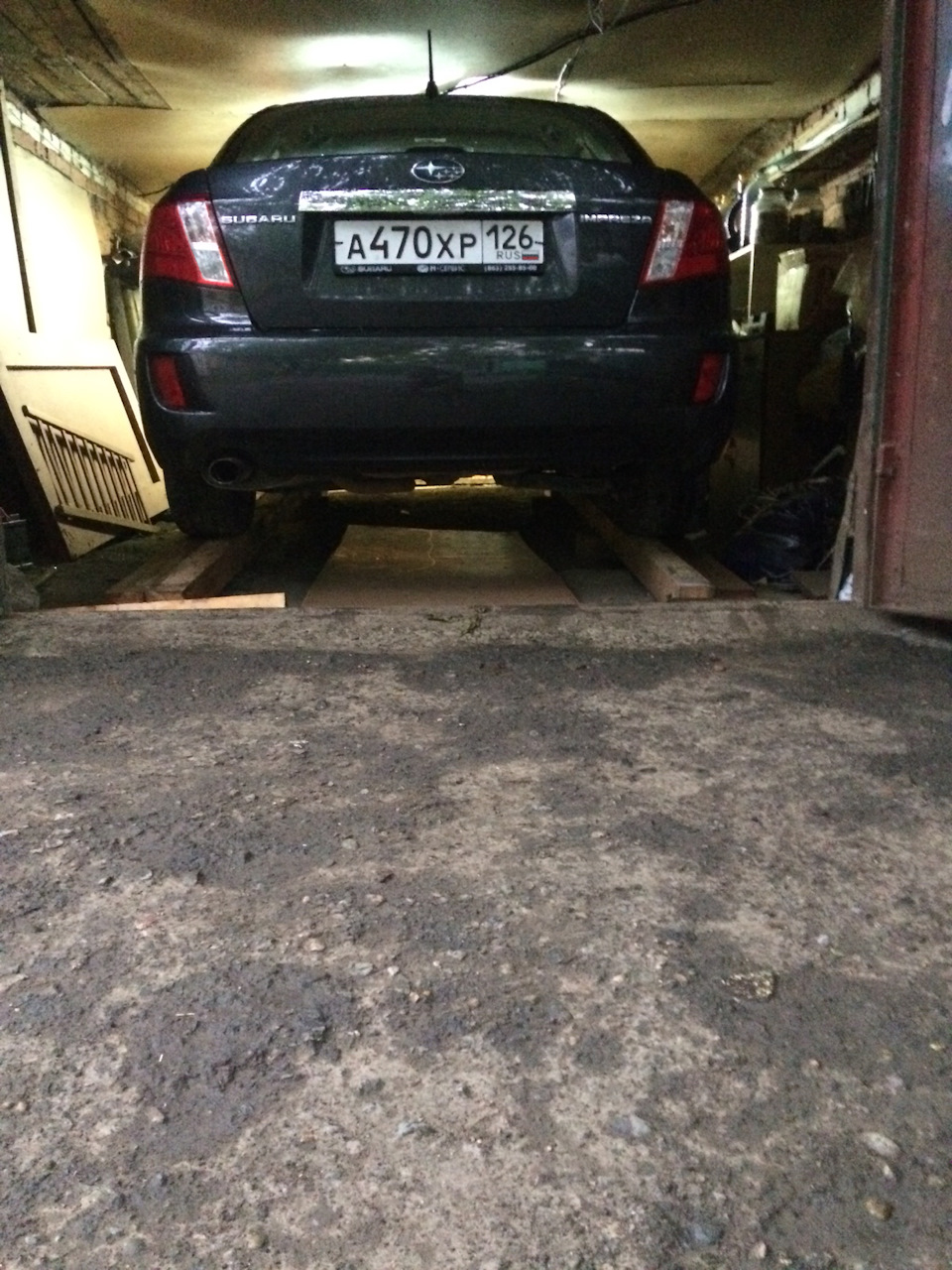 Непонятное покрытие на стекле — Nissan Elgrand (E51), 3,5 л, 2003 года ...