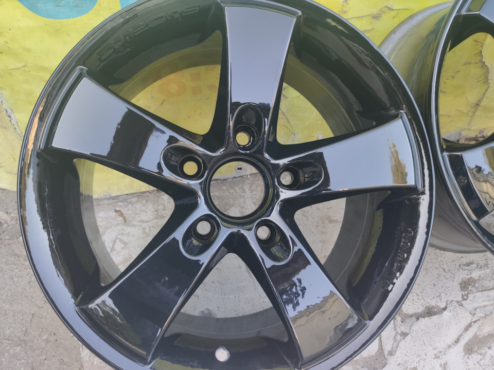Диски R16, BMW — покраска порошковой краской — черный глянец ...