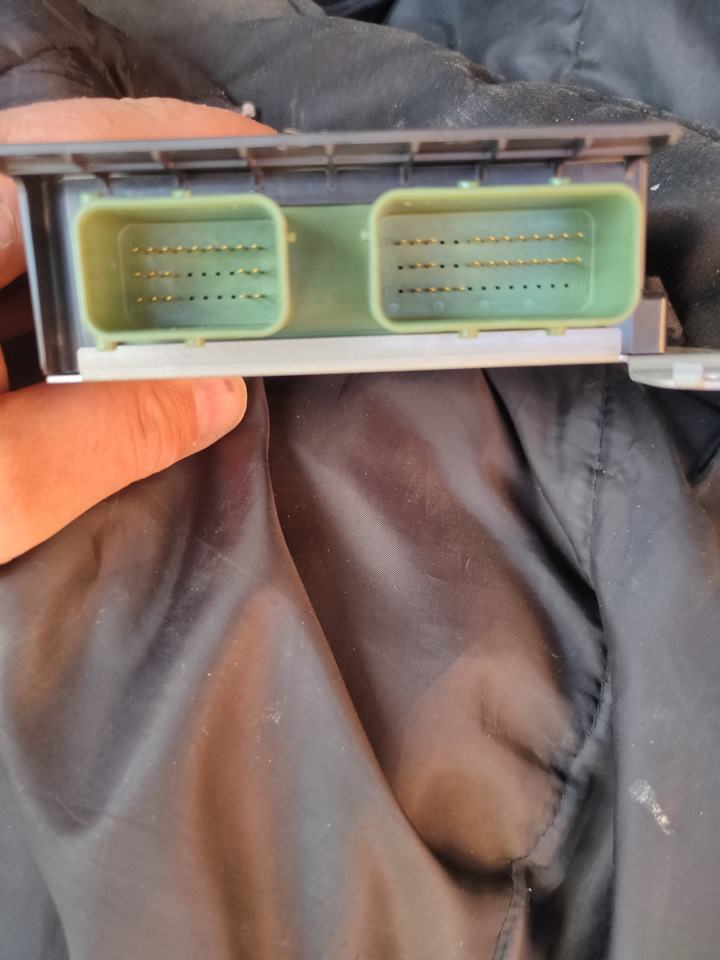 Блок управления подушками безопасности (SRS) на KIA Ceed (3G), KIA Ceed ...