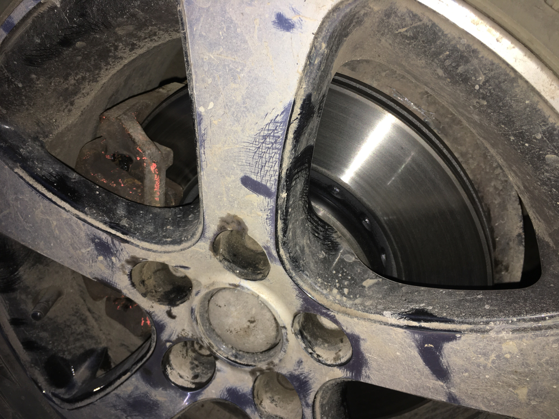 Замена передних тормозных дисков и колодок — Renault Kangoo (2G), 1,6 л ...