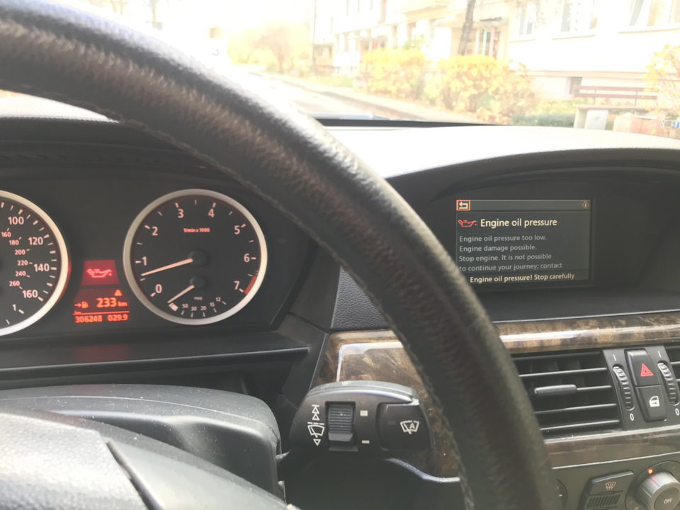 Engine oil pressure/замена датчика давления масла — BMW 5 series (E60 ...