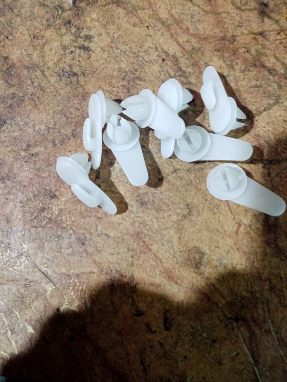 Новые пистоны — Lada 21011