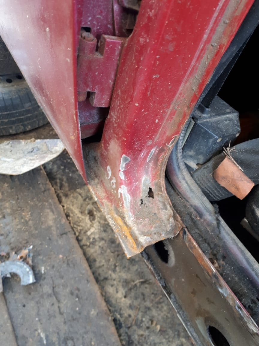 Сварка порогов правой стороны автомобиля — Lada 21065, 1,5 л, 1996 года ...