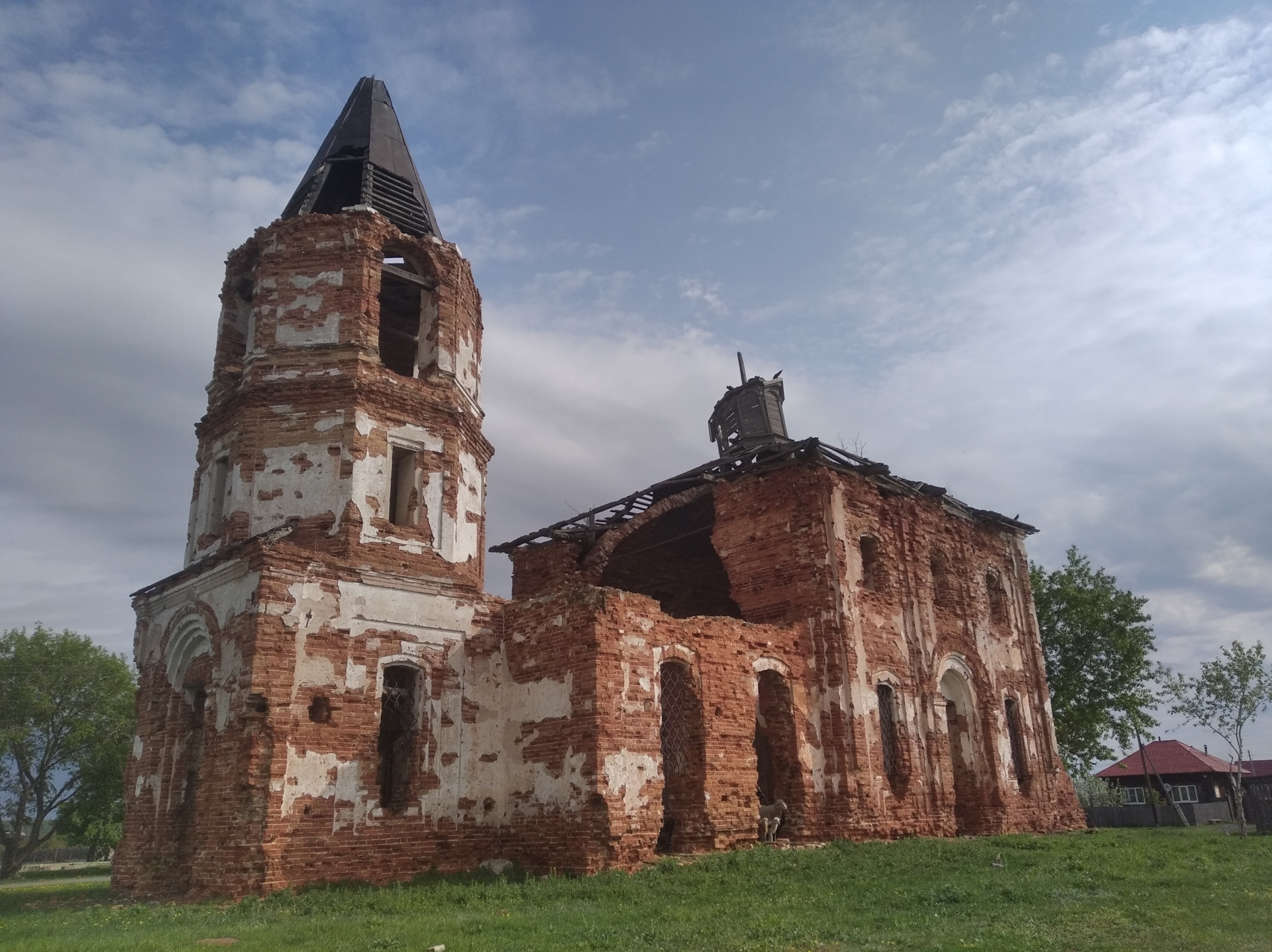 Курганская область юргамышский. Курганская область, Юргамышский район, село острова. Юргамышский район деревня острова. Деревня острова Курганская область Юргамышский. Курганская область, Сладчанка. Церковь Николая Чудотворца.