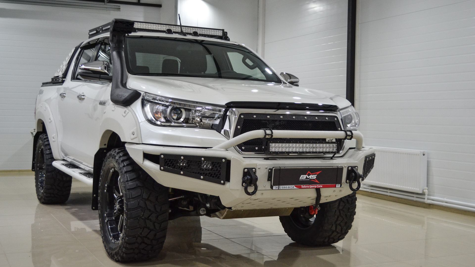 Toyota Hilux экспедиционный 2020