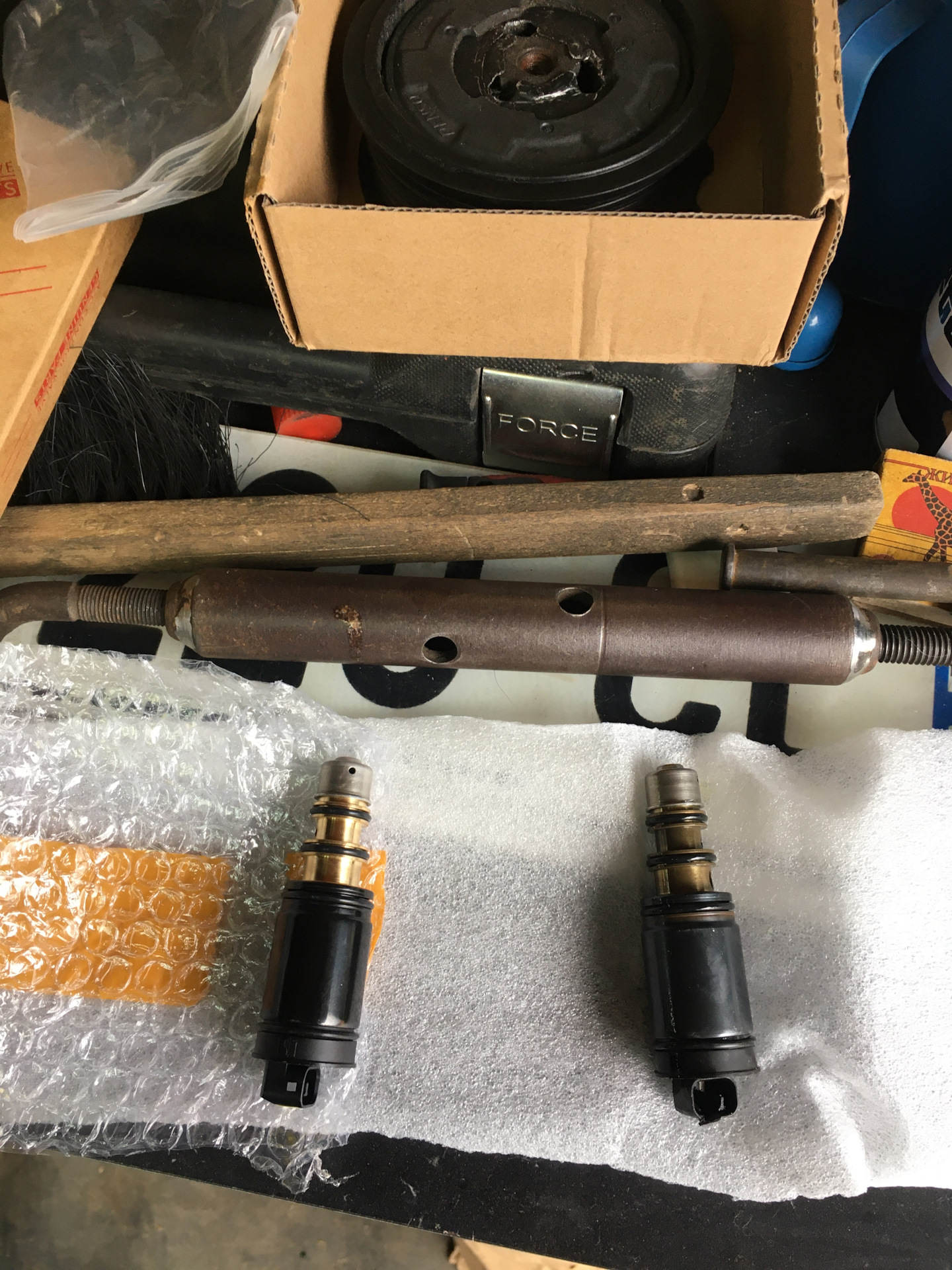 Замена управляющего клапана на компрессоре кондиционера — Mercedes-Benz ...