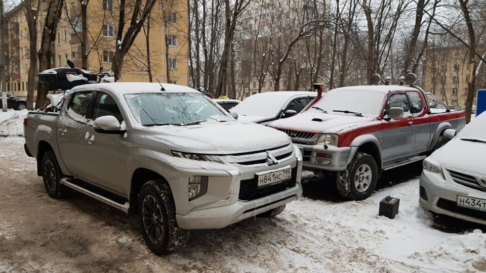 Встреча двух поколений — Mitsubishi L200 (3G), 2,5 л, 2000 года | видео ...