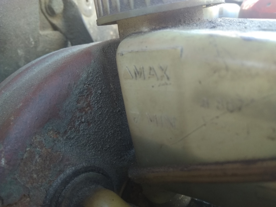 Потек задний левый тормозной цилиндр — замена — Opel Ascona C, 1,6 л ...