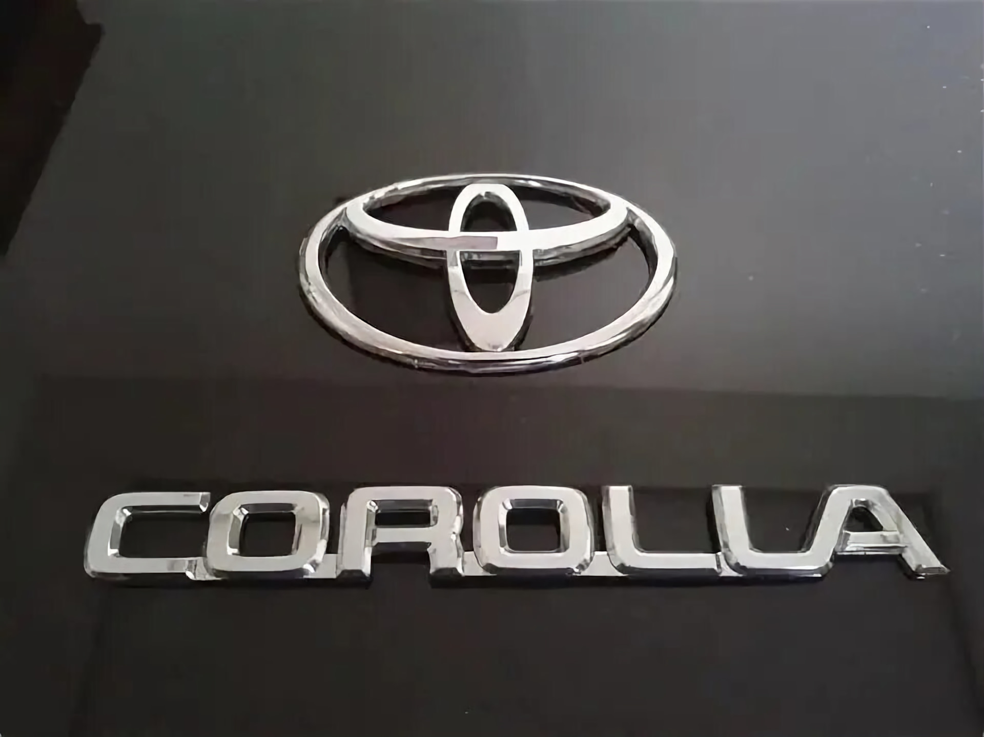 Toyota Corolla логотип