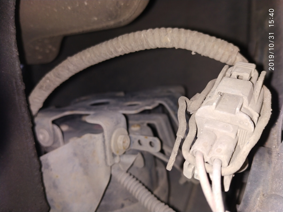 Перестал включаться вентилятор печки. — Toyota RAV4 (I), 2 л, 1995 года ...