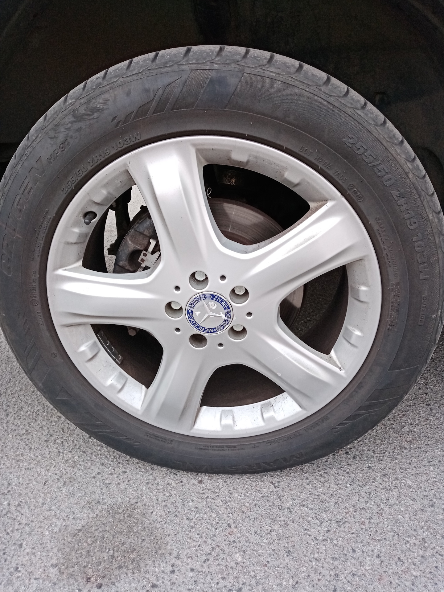 Диски mercedes ml. Колеса r18 на Мерседес мл 163. Мерседес мл r19. Диски Мерседес мл 163 р16. 255/50 R19 w163.