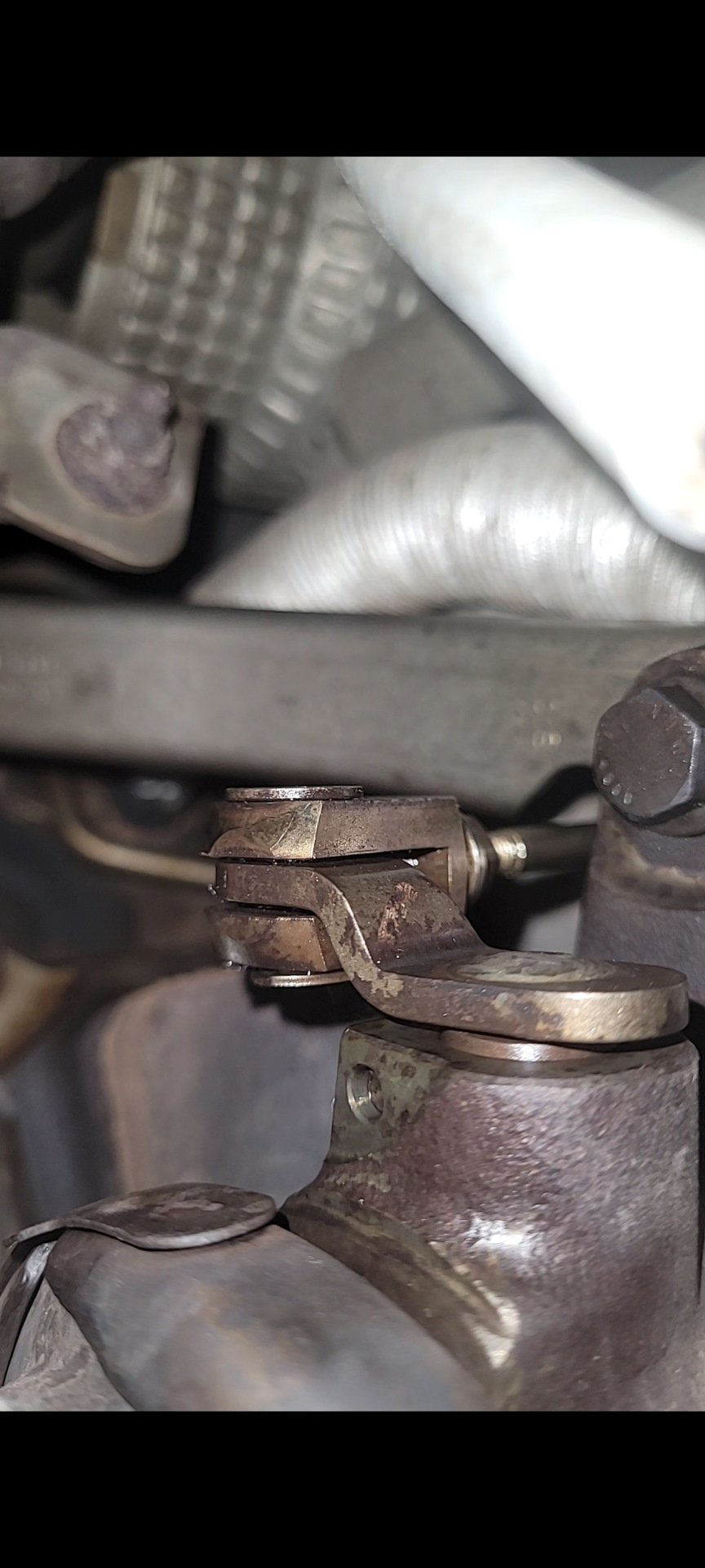 Устранение закисания вилки актуатора турбины и регулировка — Skoda ...