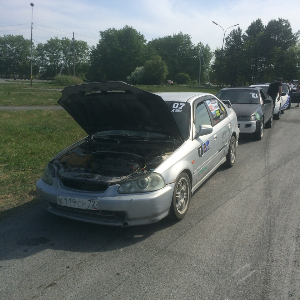 Ждём очередную попытку… — Honda Civic Ferio (6G)