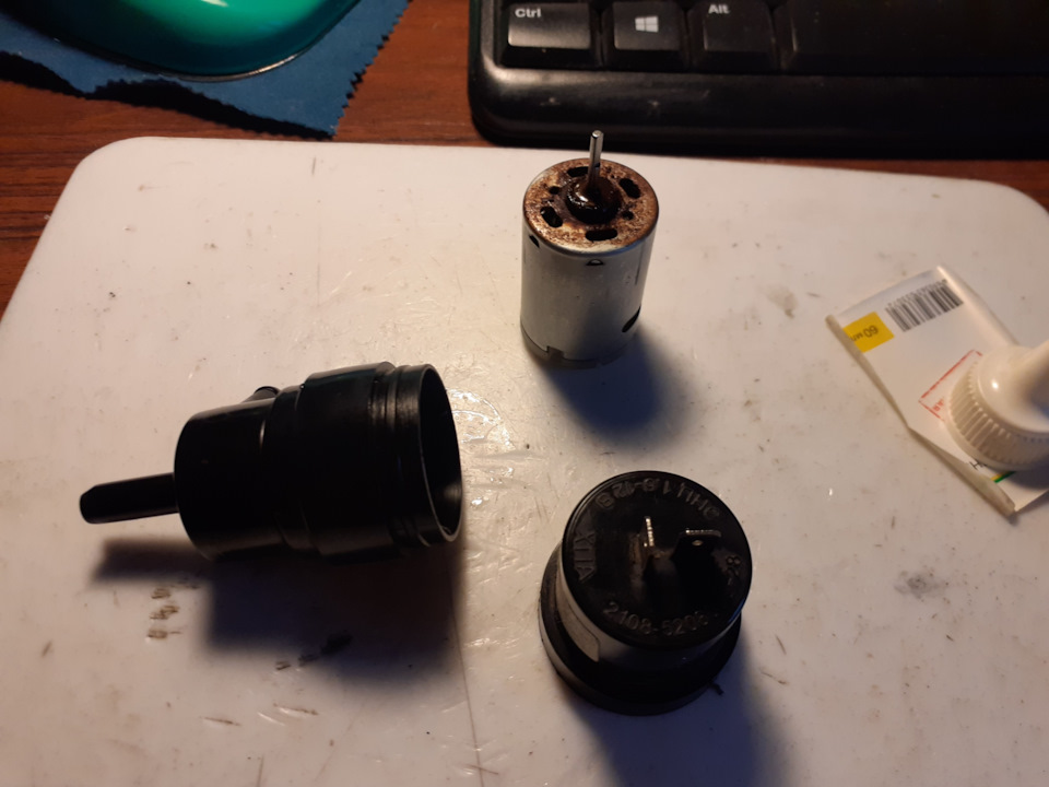 Ремонт мотора стеклоомывателя. — Lada 21121, 1,6 л, 2007 года | своими ...