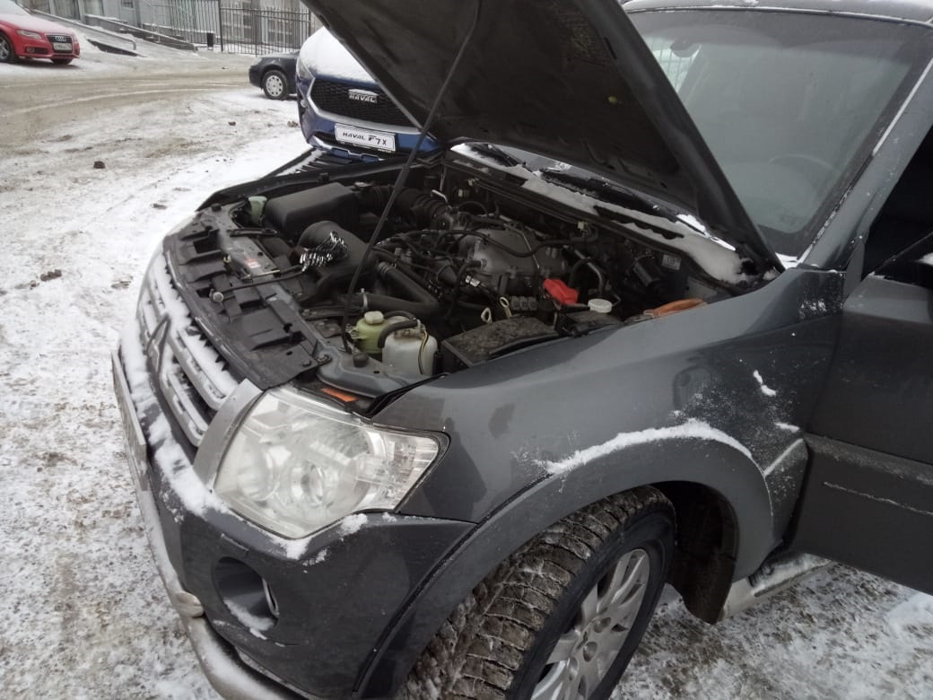 Замена АКБ на паджеро 4 3,0 — Mitsubishi Pajero (4G), 3 л, 2013 года ...