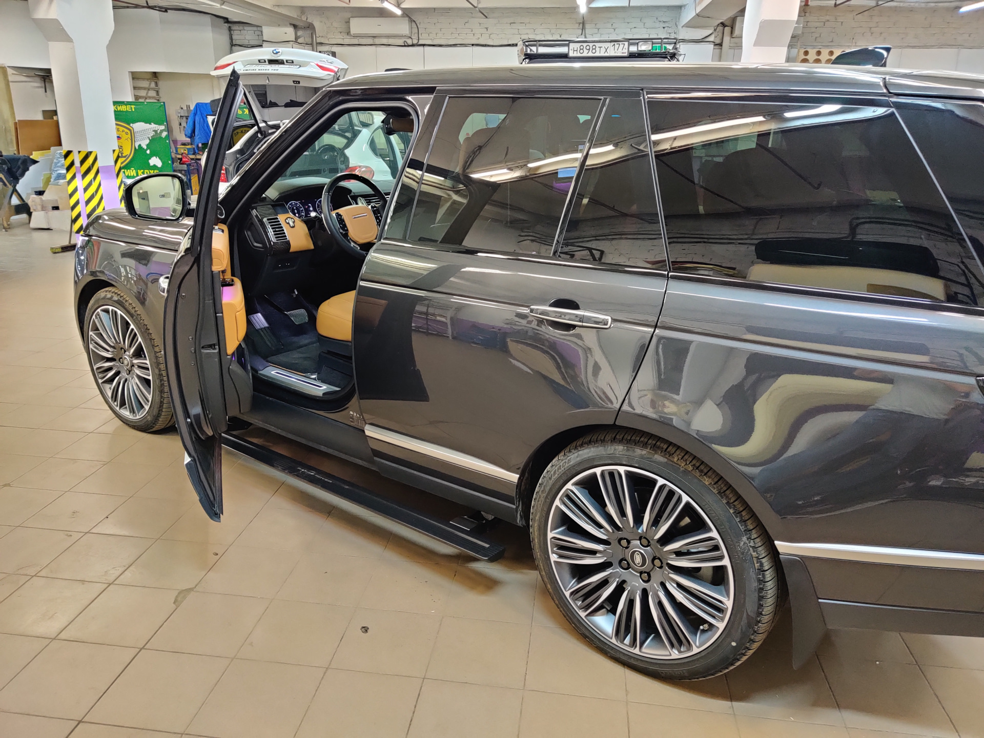 Range rover 2020 года