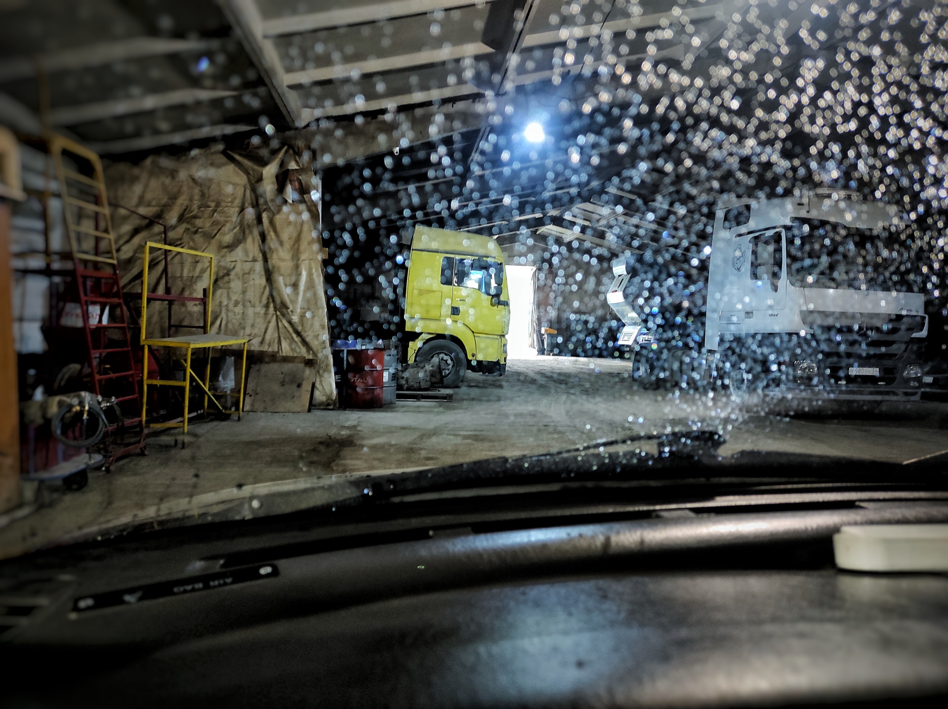 Веерные форсунки омывателя лобового стекла — Mitsubishi Montero Sport ...