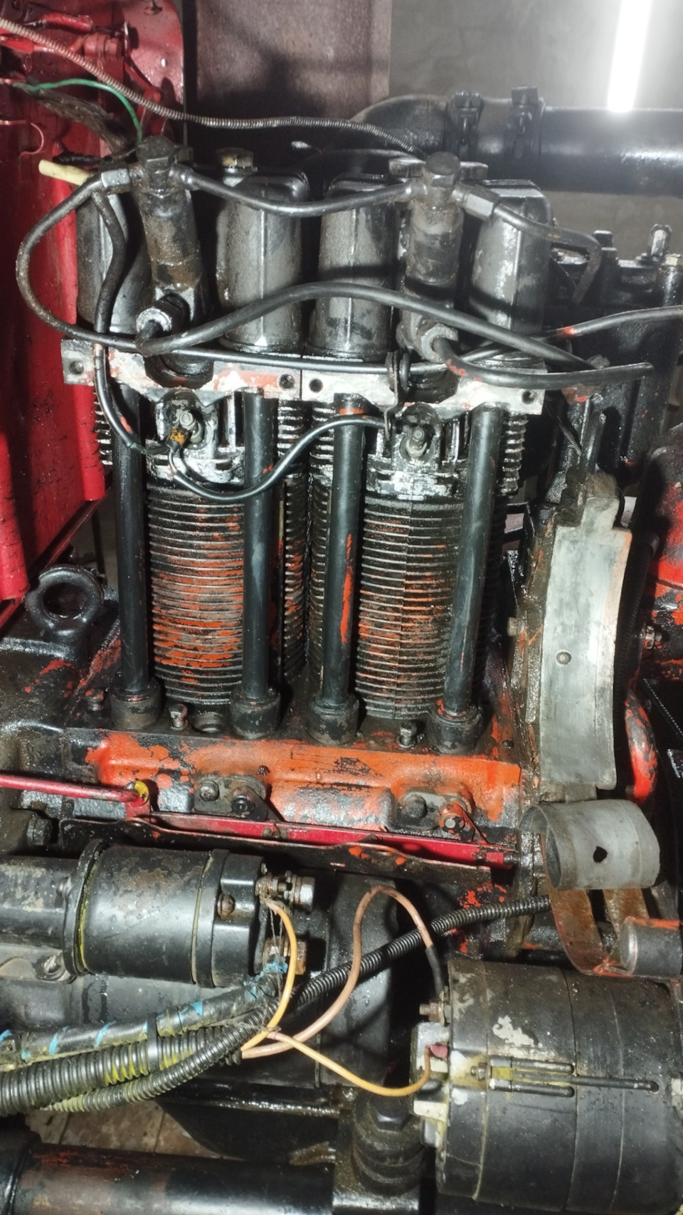 Замена втулок направляющих толкателей клапанов Т 25 и регулировка ...