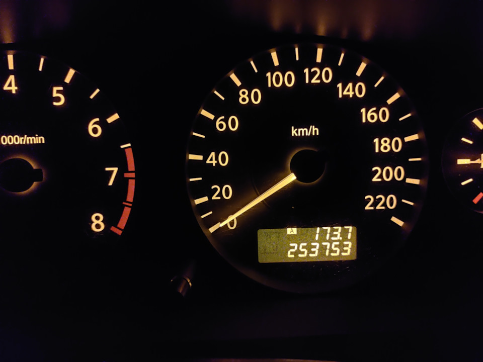 Замена воздушного фильтра — Nissan Almera Classic (B10), 1,6 л, 2008 ...