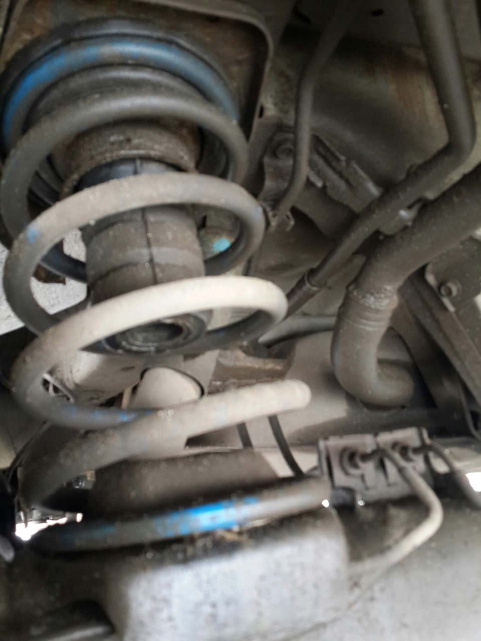 Замена задних отбоиников. ( или не большой колхоз ) — Nissan Presage ...